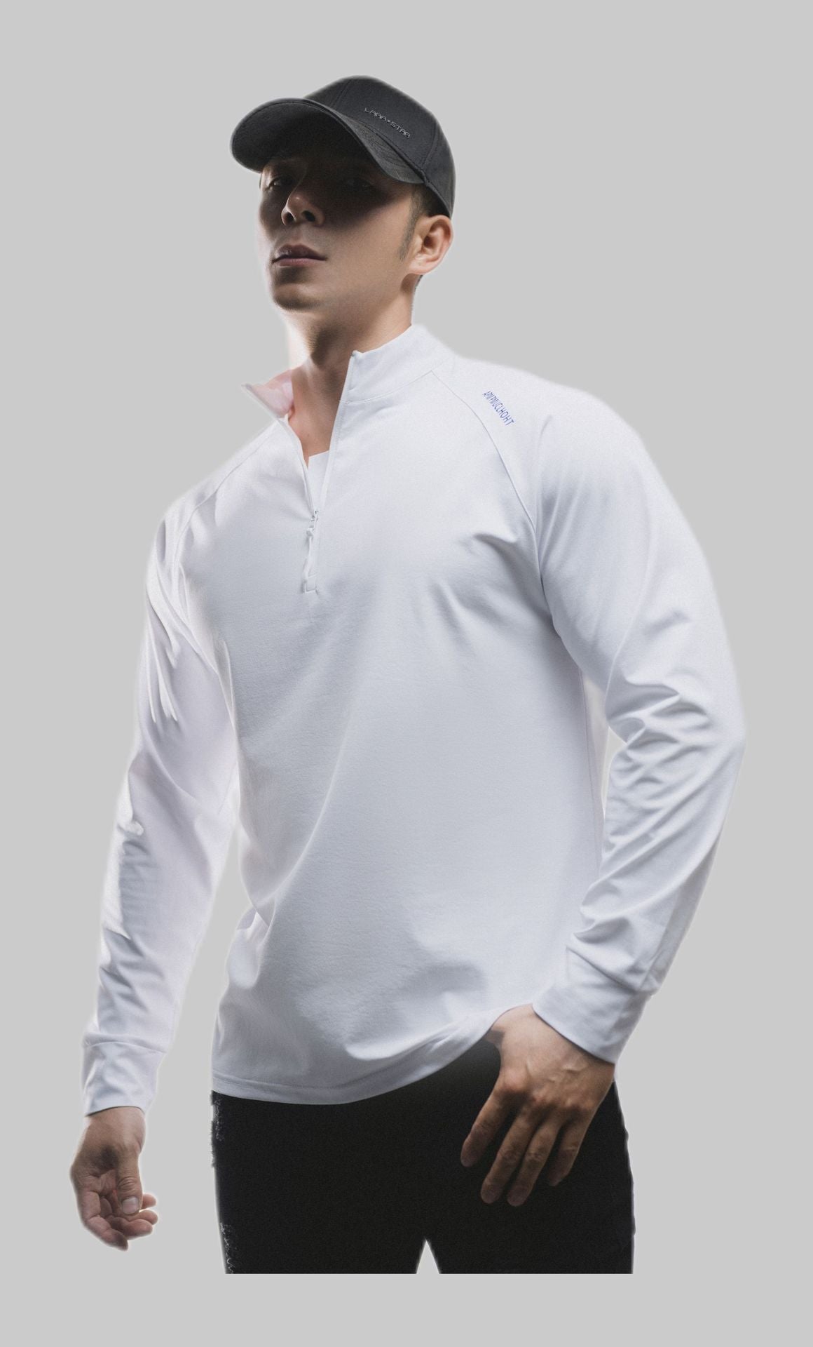 The Motion Quarter Zip