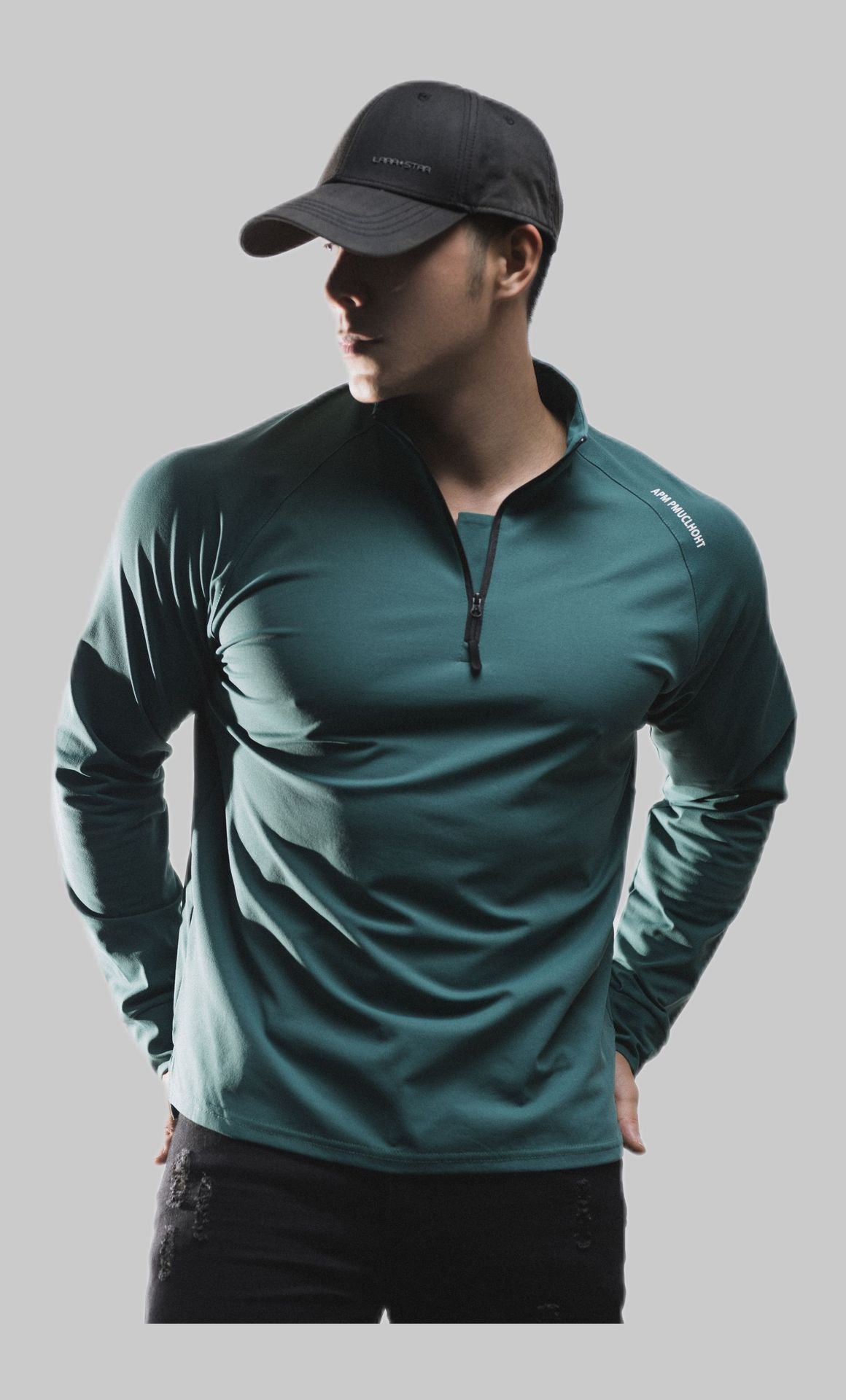 The Motion Quarter Zip